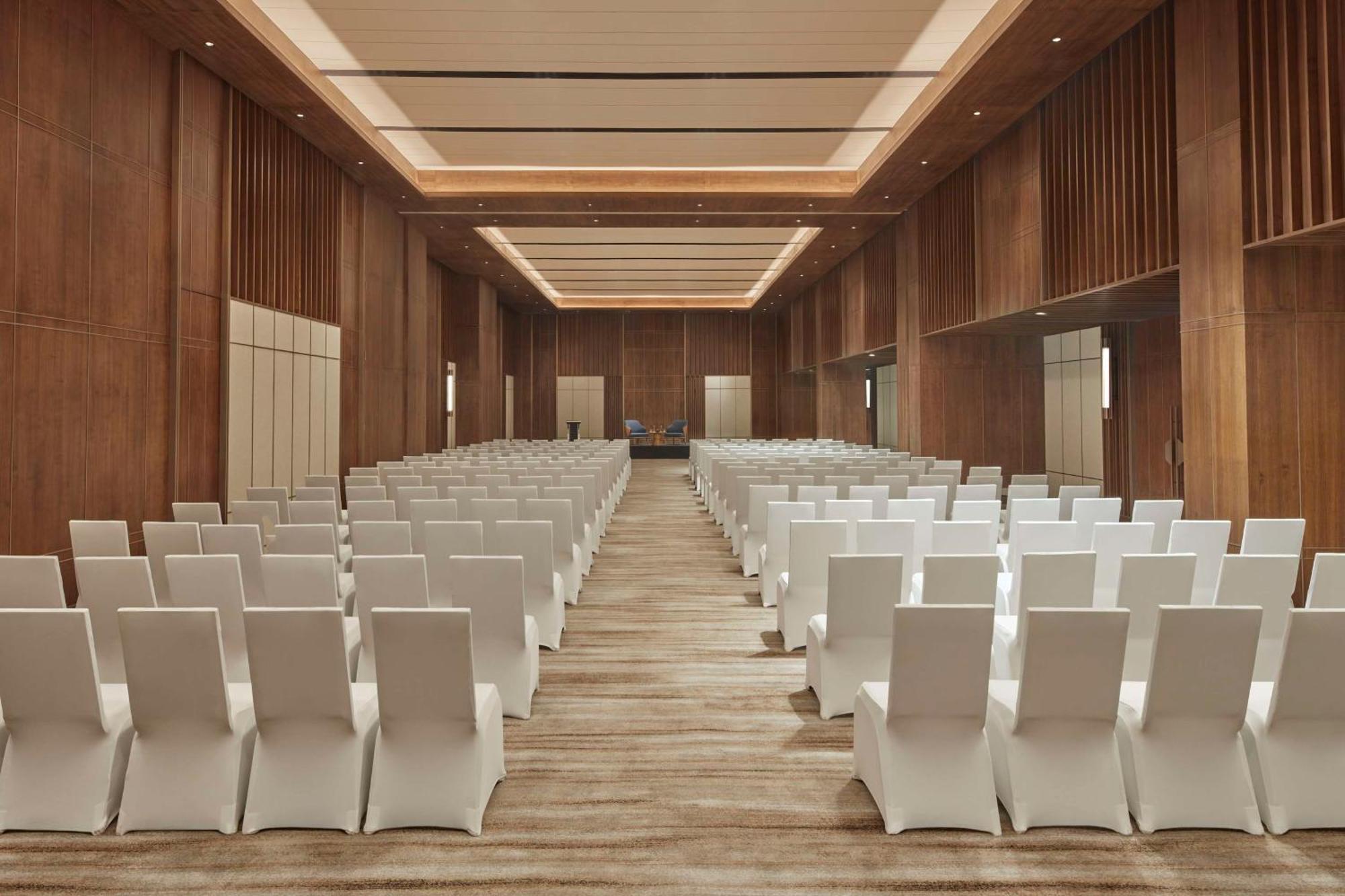Hilton Gurugram Baani City Centre Gurgaon Buitenkant foto