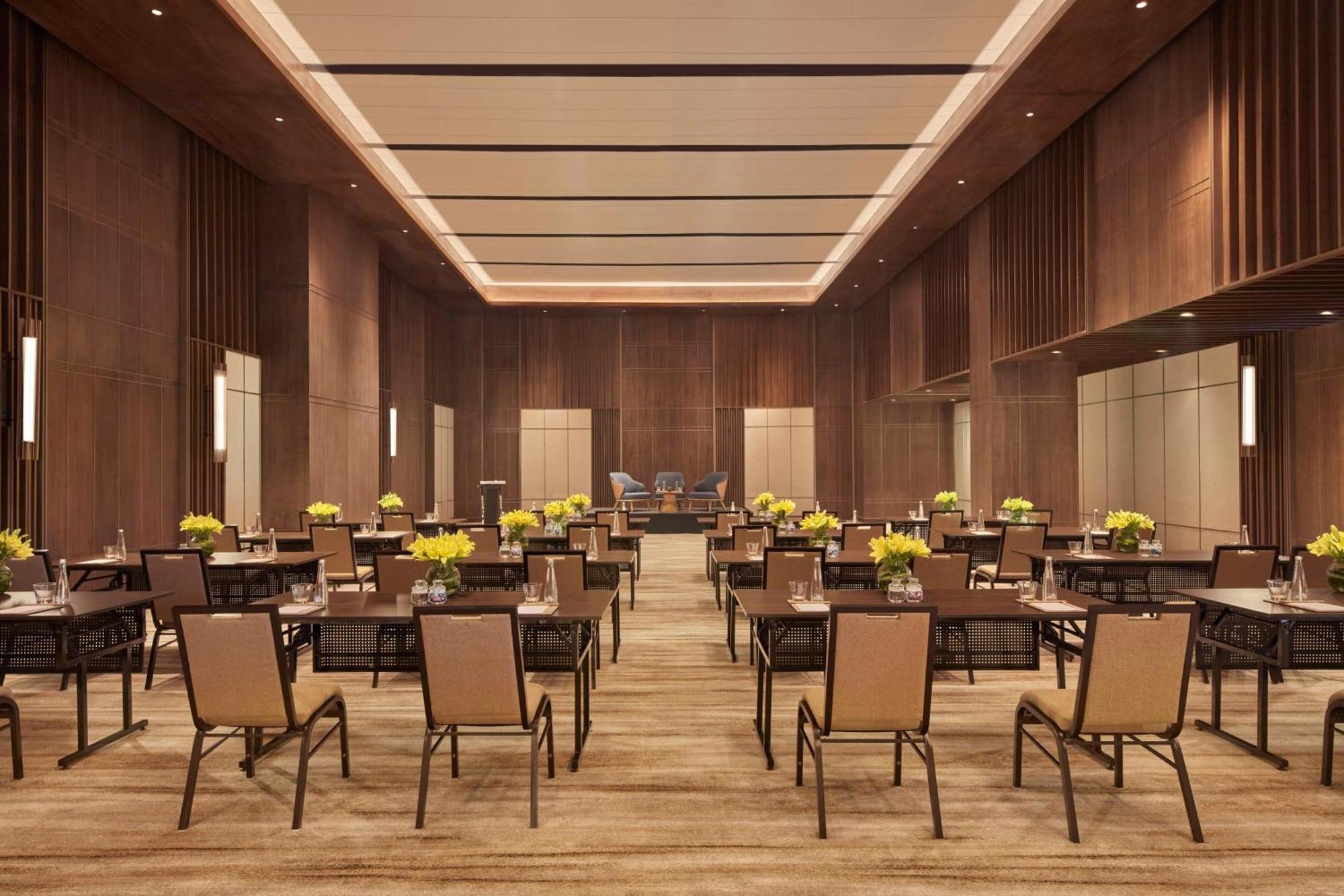 Hilton Gurugram Baani City Centre Gurgaon Buitenkant foto